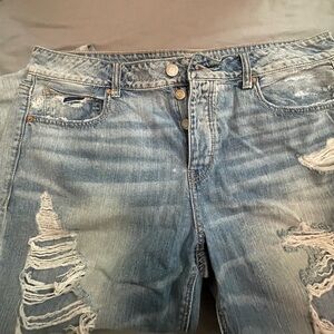 Women’s American Eagle Ripped Jeans